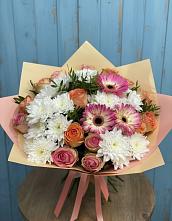 Букет цветов из:  Розы, Герберы и Хризантемы в Ягодное