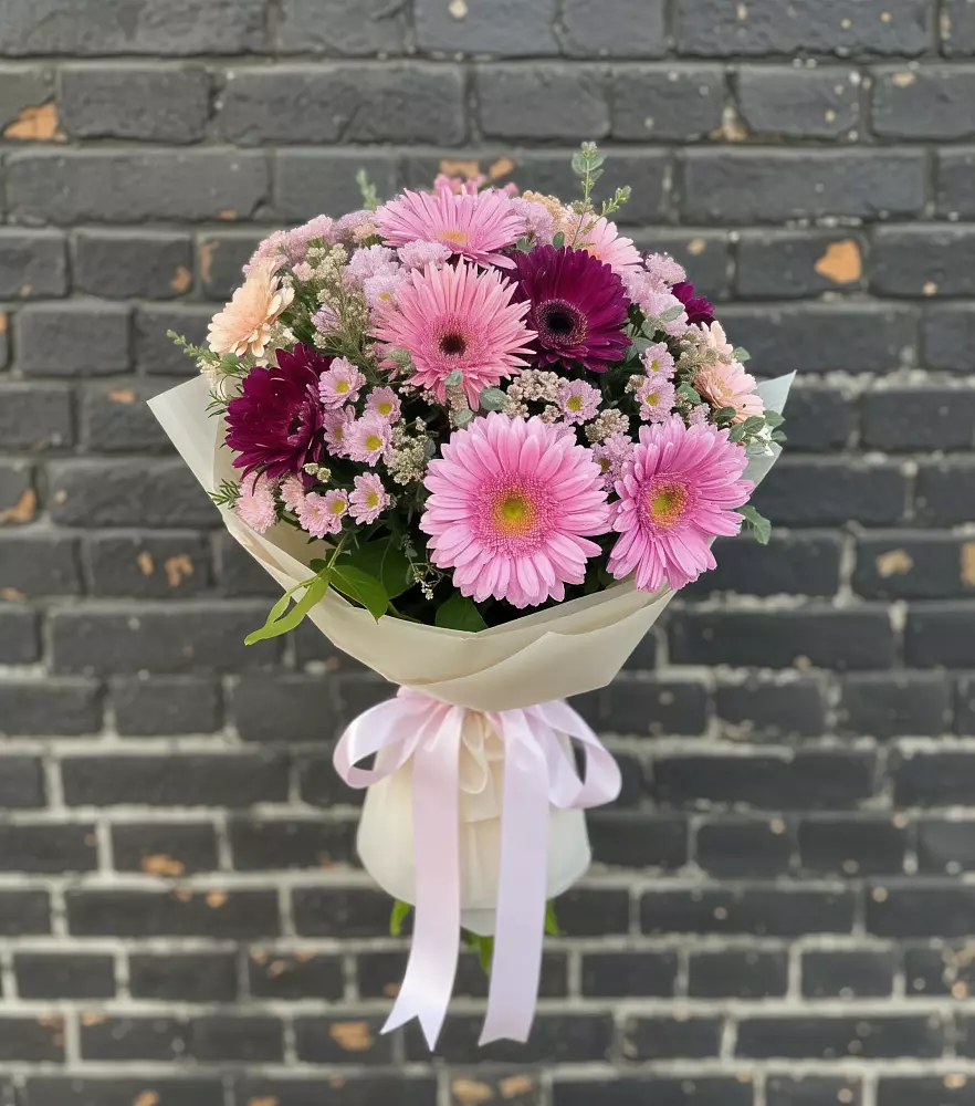 Букет цветов из: Герберы и Хризантемы в Ягодное