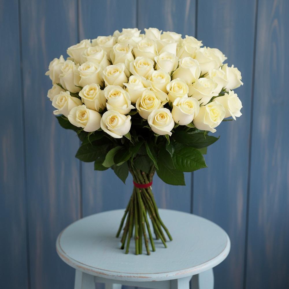 Букет 51 Белая роза Эдлесс Лав в Ягодное