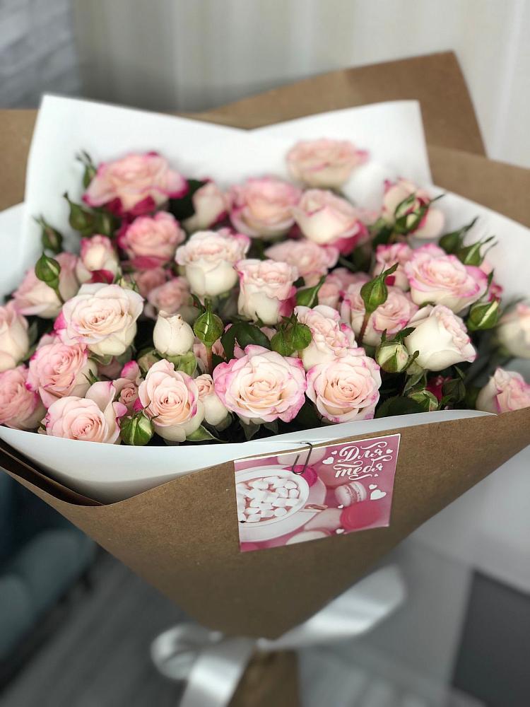 Букет цветов из: Розы в Ягодное