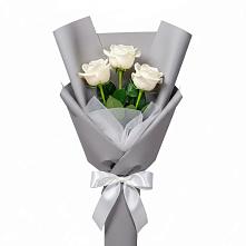 Букет 3 белые розы в Ягодное