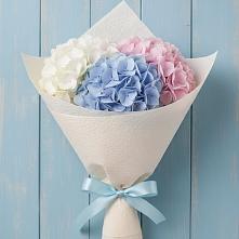 Букет цветов из:  Гортензия #REPLACE_PRED# Ягодное