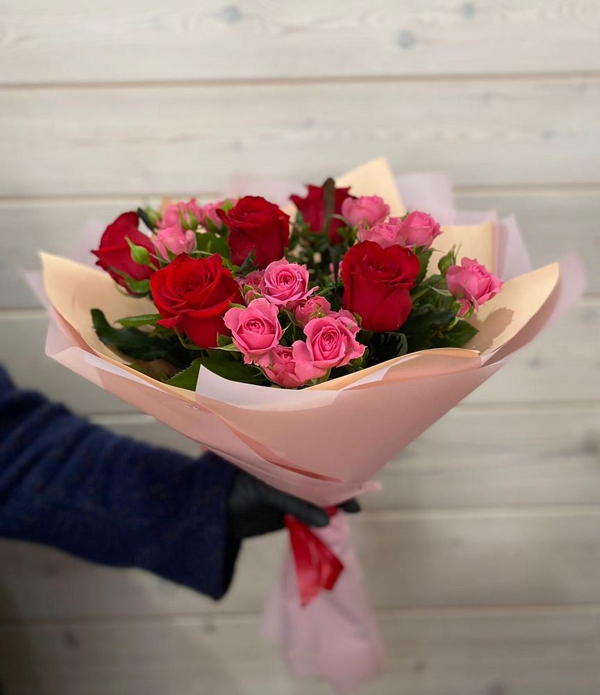Букет цветов из: Розы в Ягодное