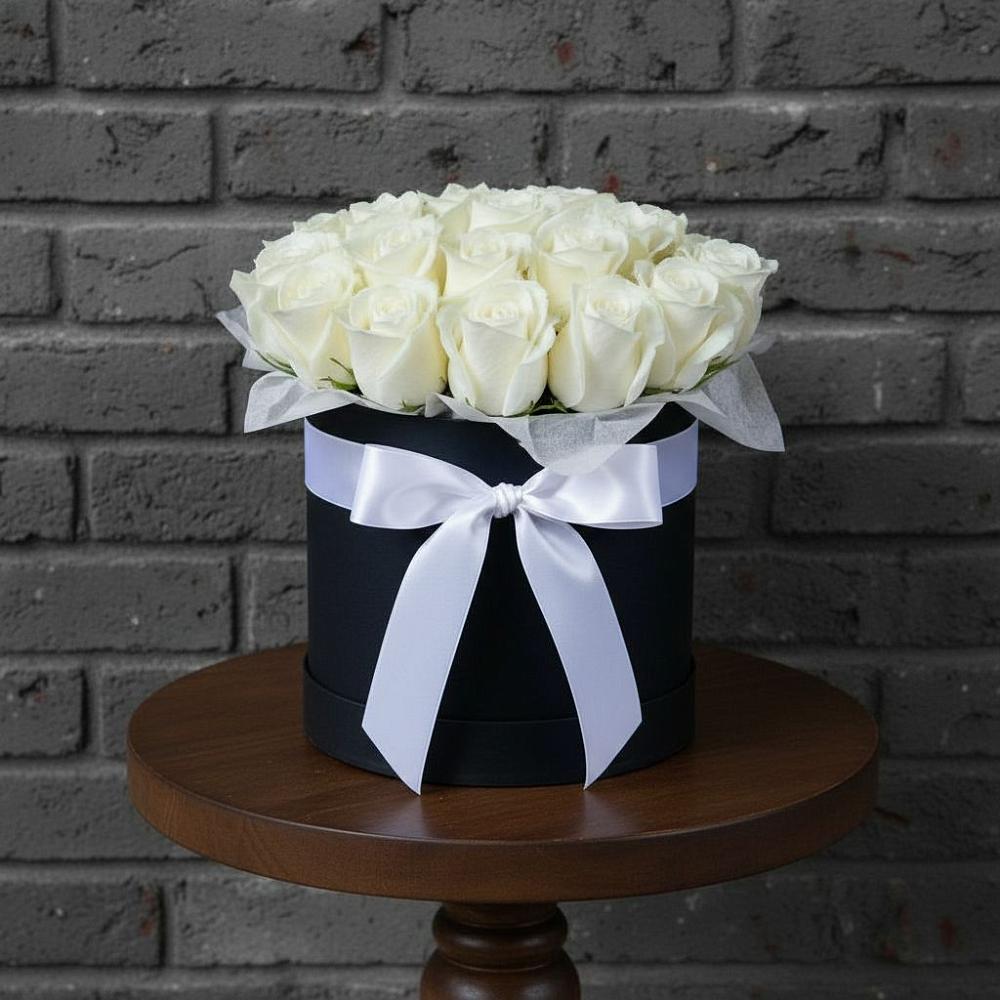 Цветочная композиция из Розы в шляпной коробке в Ягодное