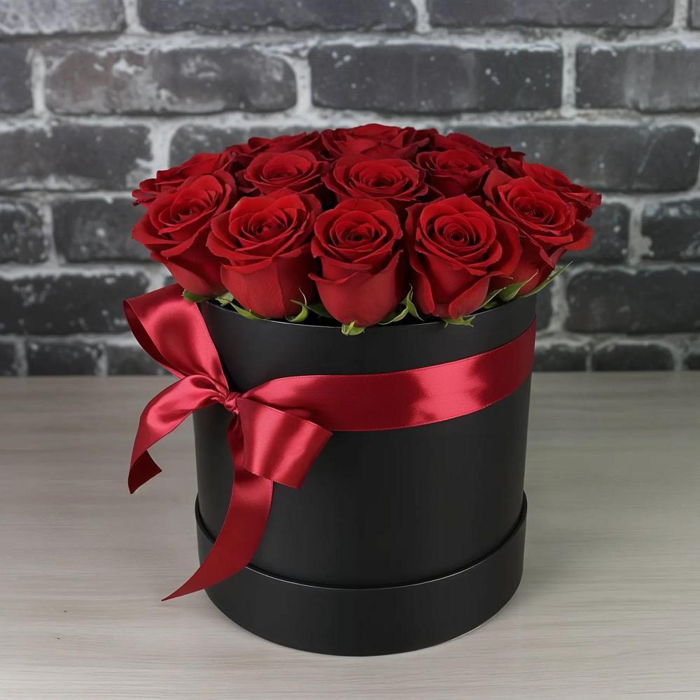 Цветочная композиция из Розы в шляпной коробке в Ягодное