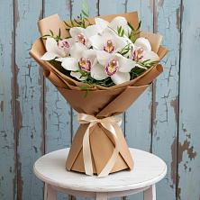 Букет цветов из:  Орхидеи и Розы в Ягодное